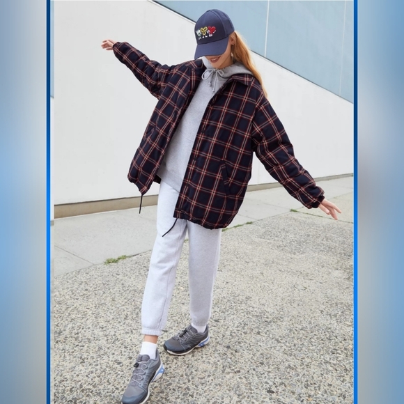 Tna, Oversized Coaches Jacket, Blue/Red/White, Size Small,‎ NWT - Picture 2 of 16